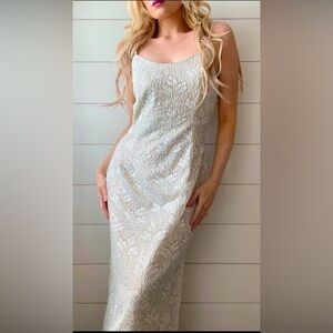 🔥Rare Vintage🔥 Bari Jay Ivory Floral Lace and Satin Floor Length Gown size 7/8